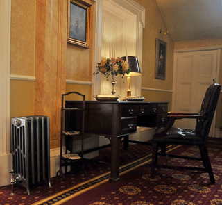Sovereign 6 Column Cast Iron Radiators 760mm image 2