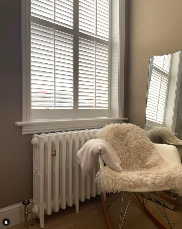 Sovereign 4 Column Cast Iron Radiators 660mm image 1