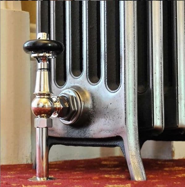Sovereign 6 Column Cast Iron Radiators 760mm image 3