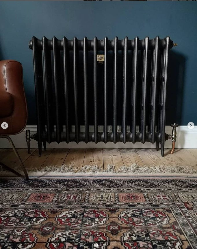 4 Column Cast Iron Radiators 813mm image 3